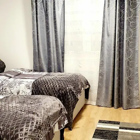 3-zimmer- In Traun, Naehe Und Wels Apartamento